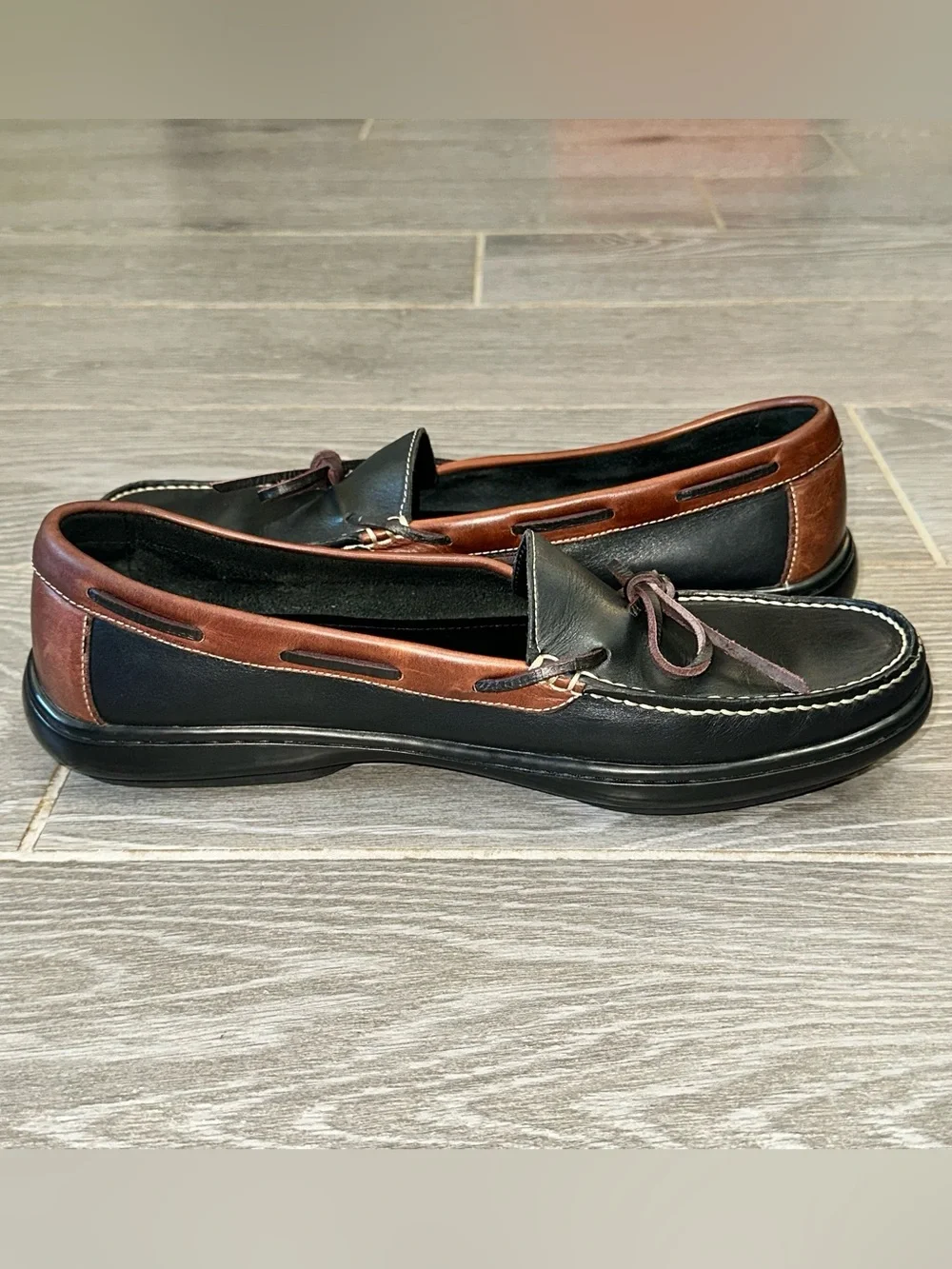 Cole Haan Venetian Men's 11 Two-Tone Black Brown Leather Driving Loafer Moccasin